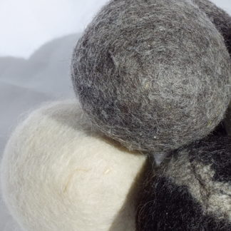 felted wool dryer balls